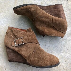 Lucky brand brown suede Sumarah Ankle Boots Wedges 7.5